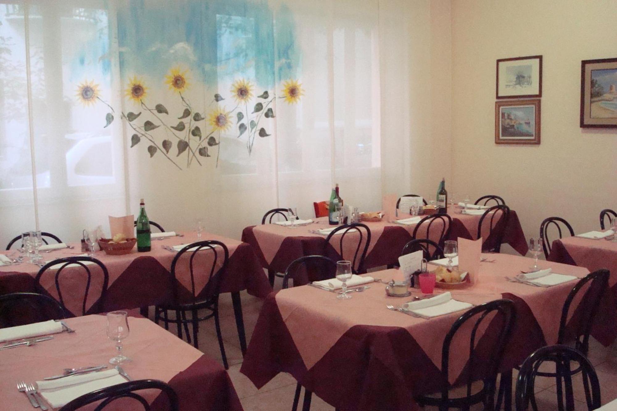 Hotel Amalfi Rimini Exteriör bild